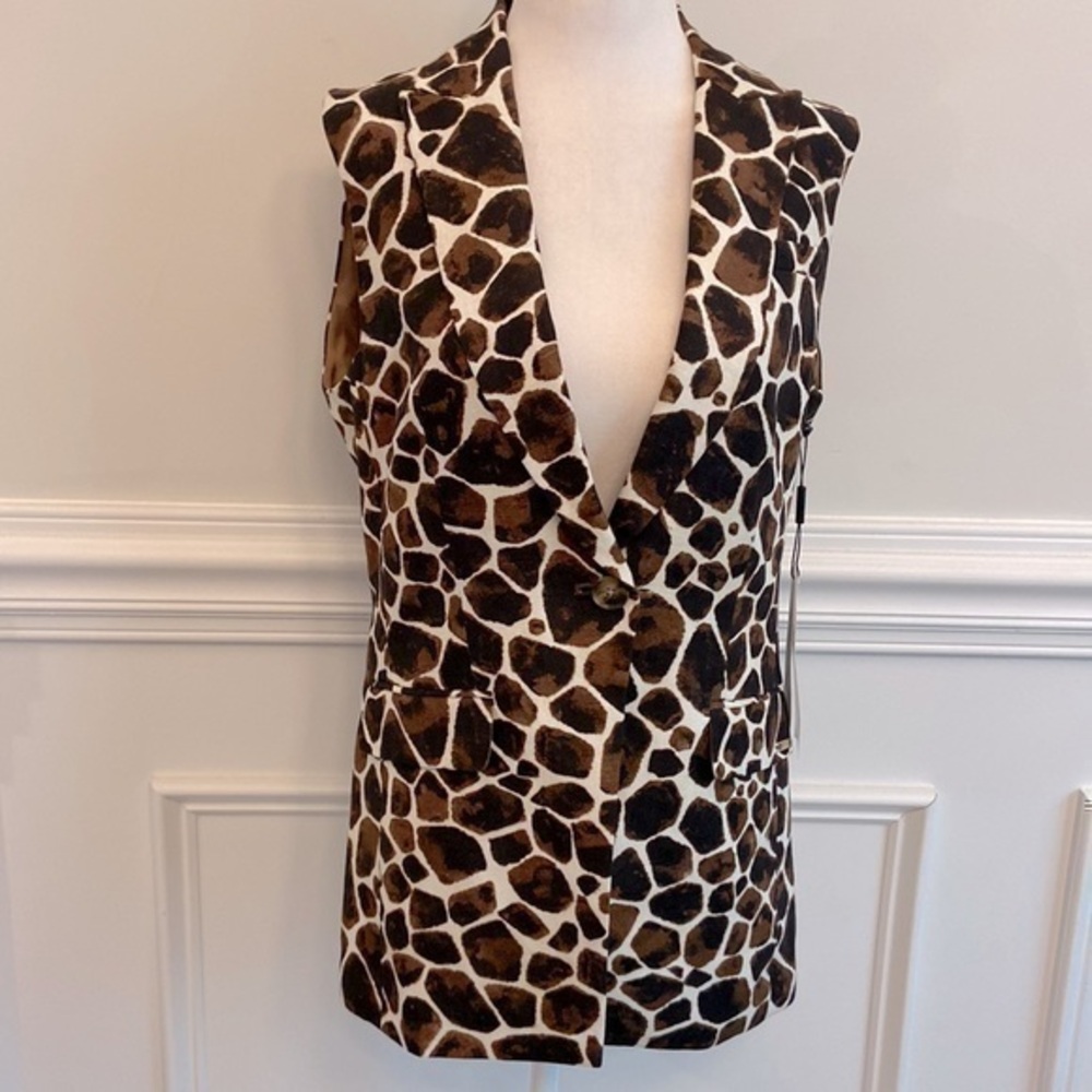 Calvin Klein giraffe vest
